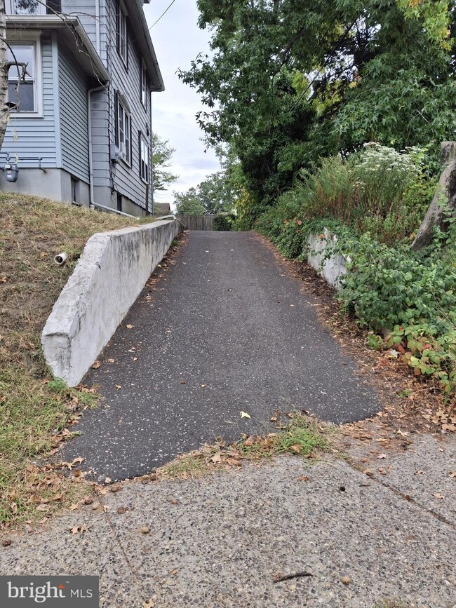 4 Pacific Ave, Collingswood, NJ 08108 - photo 3