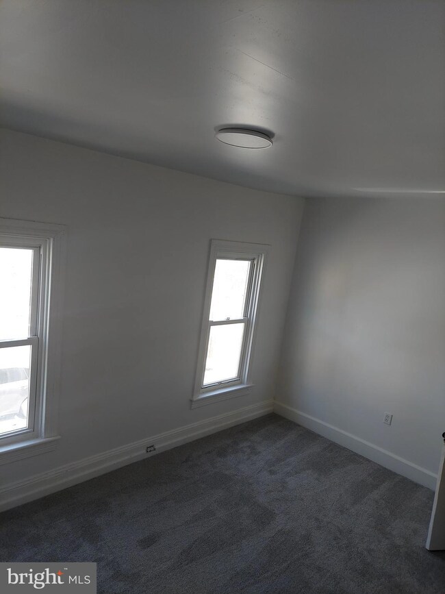 646 Salem Ave, York, PA 17401 - photo 5