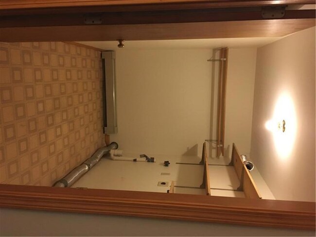 Laundry Room Unit B