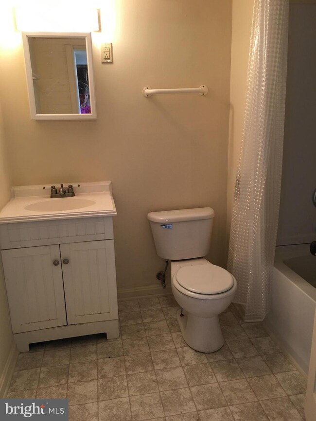 214 E Spencer St unit 4, Culpeper, VA 22701 - photo 4