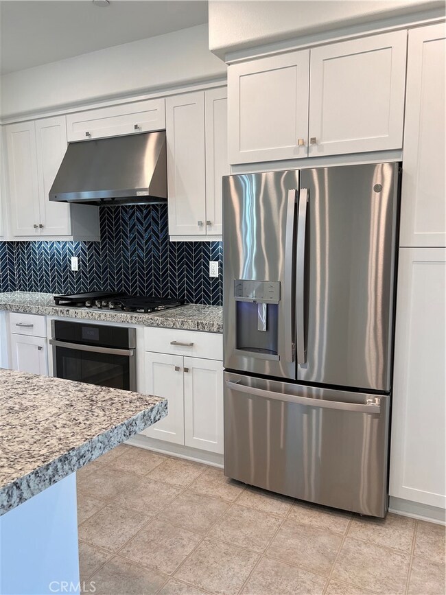 26909 Pathfinder Ln, Valencia, CA 91381 - photo 6