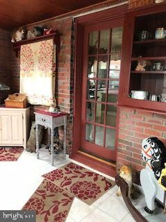 21 S Market St, New Ringgold, PA 17960 - photo 2