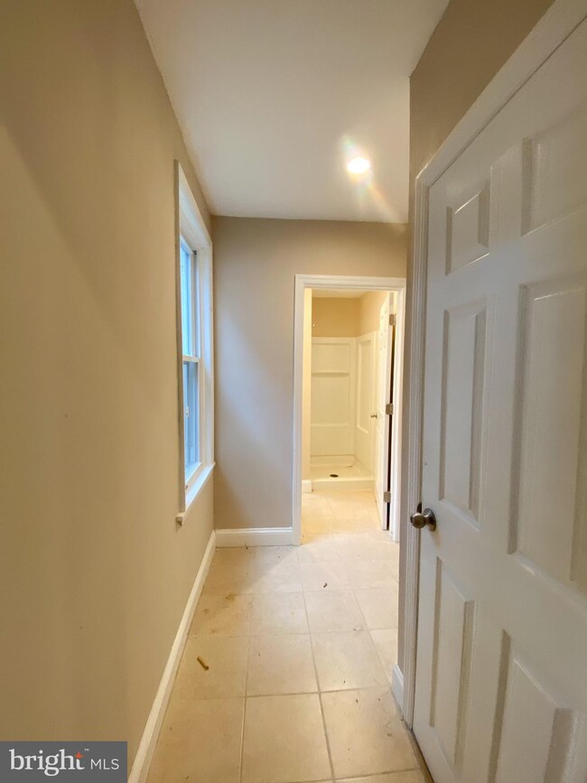 40 High St unit 1ST FLOOR, Woodbury, NJ 08096 - photo 2