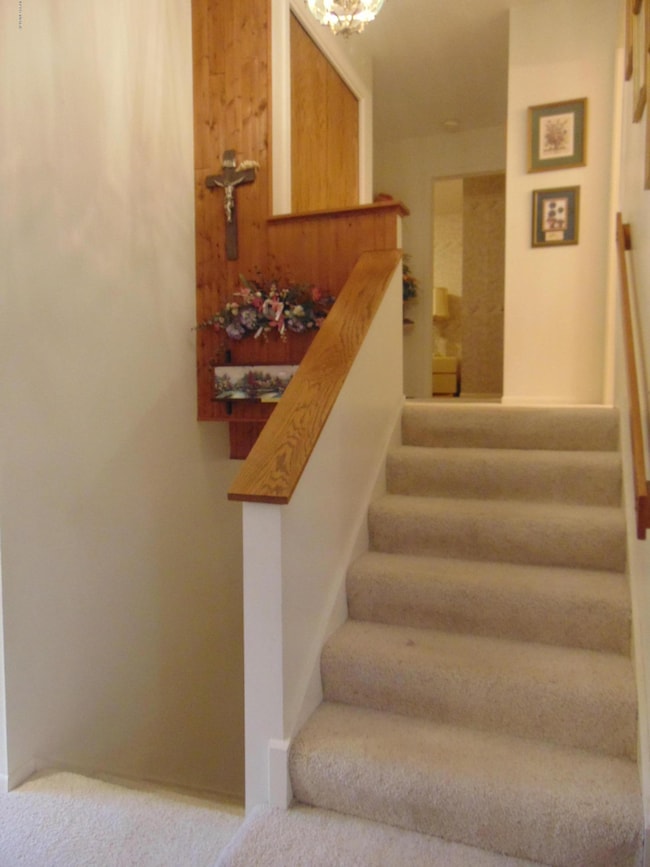 34082 Vauxhill Dr, Paw Paw, MI 49079 - photo 3