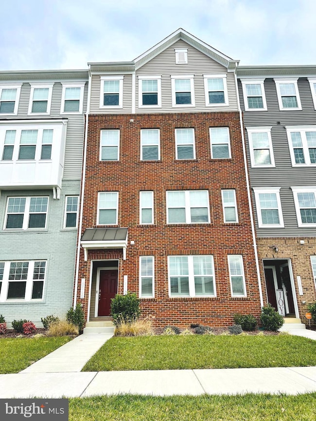 10540 Neil Armstrong Way, Lanham, MD 20706 - photo 2