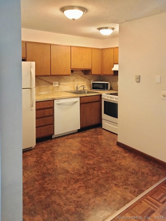 371 Emmett St unit 6, Bristol, CT 06010 - photo 4