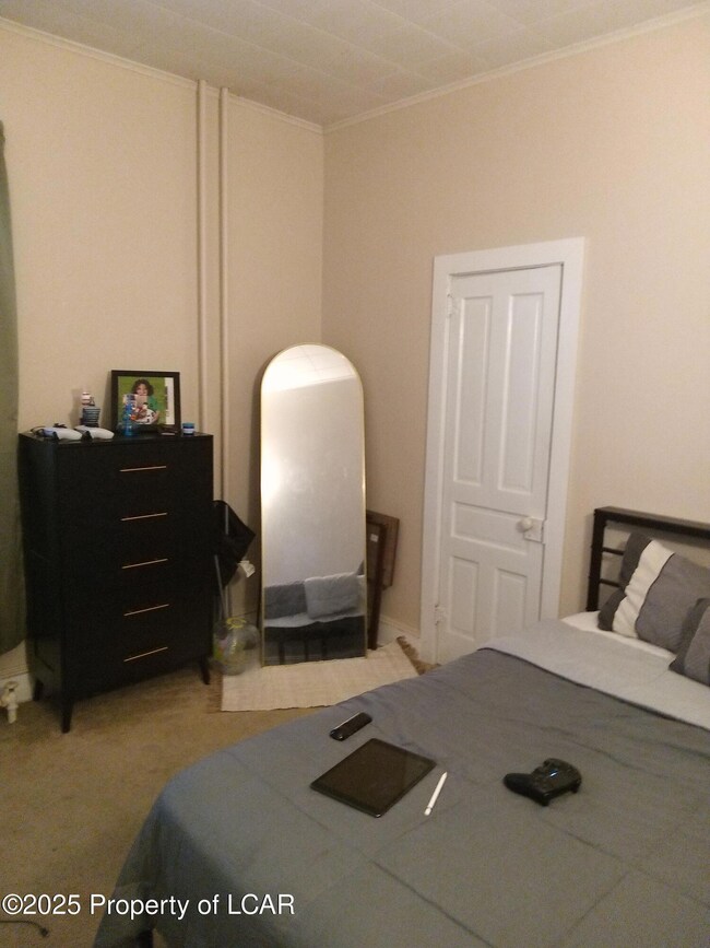 Apt.1 Bedroom 1