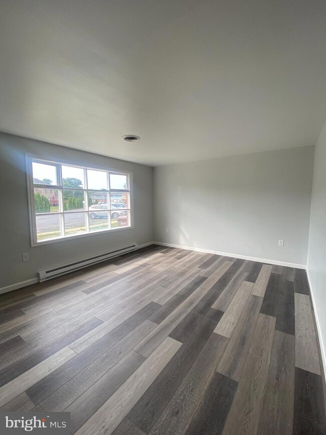 3542 Gregway Dr unit 2, Chambersburg, PA 17202 - photo 4