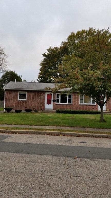 183 Manzella Ct unit 183, Rockland, MA 02370 - photo 2