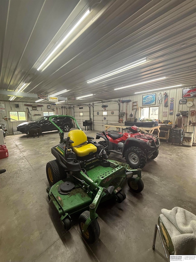 27566 Magnolia Rd, Underwood, IA 51576 - photo 4