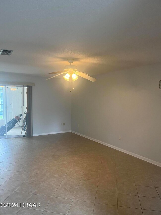 183 N Hill Ave unit 90, Deland, FL 32724 - photo 3