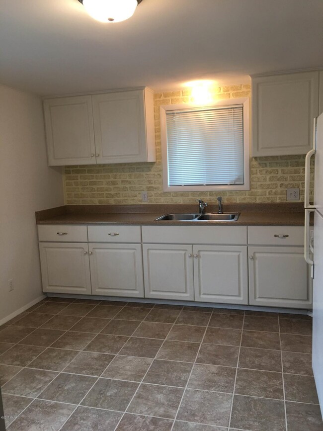 1424 Dean St NE, Grand Rapids, MI 49505 - photo 7