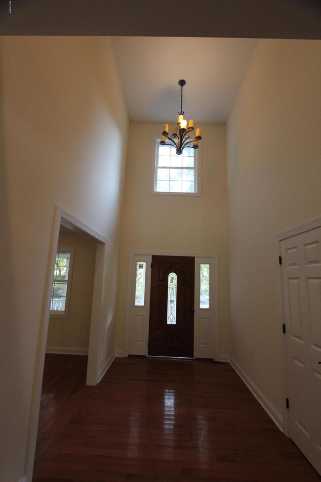 127 Decker Creek Dr, Hawley, PA 18428 - photo 4