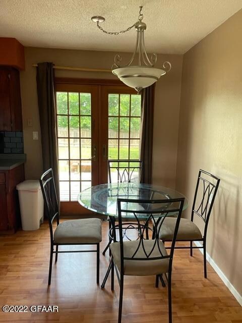 1911 S 17th St, Grand Forks, ND 58201 - photo 2