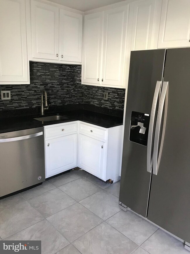 1513 Marlborough Ct, Crofton, MD 21114 - photo 6