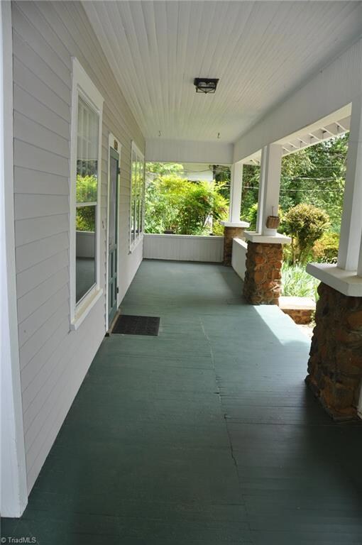 1563 W Northwest Blvd, Winston Salem, NC 27104 - photo 3