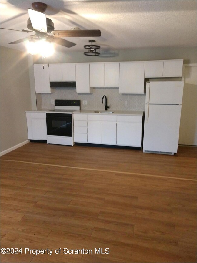 2712 N Main Ave unit 102, Scranton, PA 18508 - photo 2