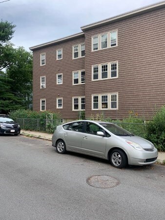 21 Woodman St unit 1, Jamaica Plain, MA 02130 - photo 2