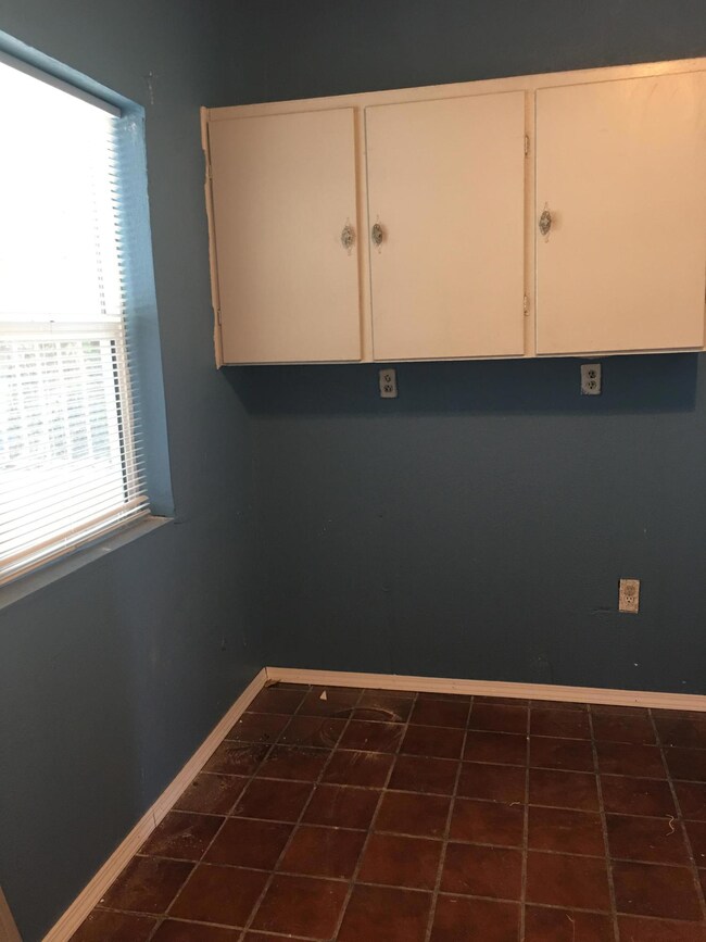 8321 Vance Place unit B, El Paso, TX 79907 - photo 4