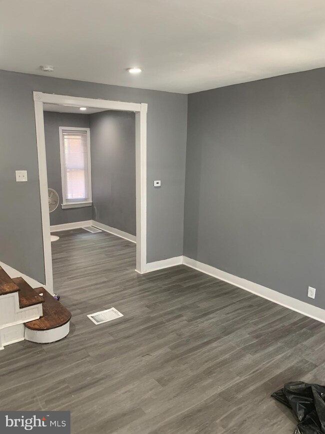 26 Leonard Ave, Camden, NJ 08105 - photo 6