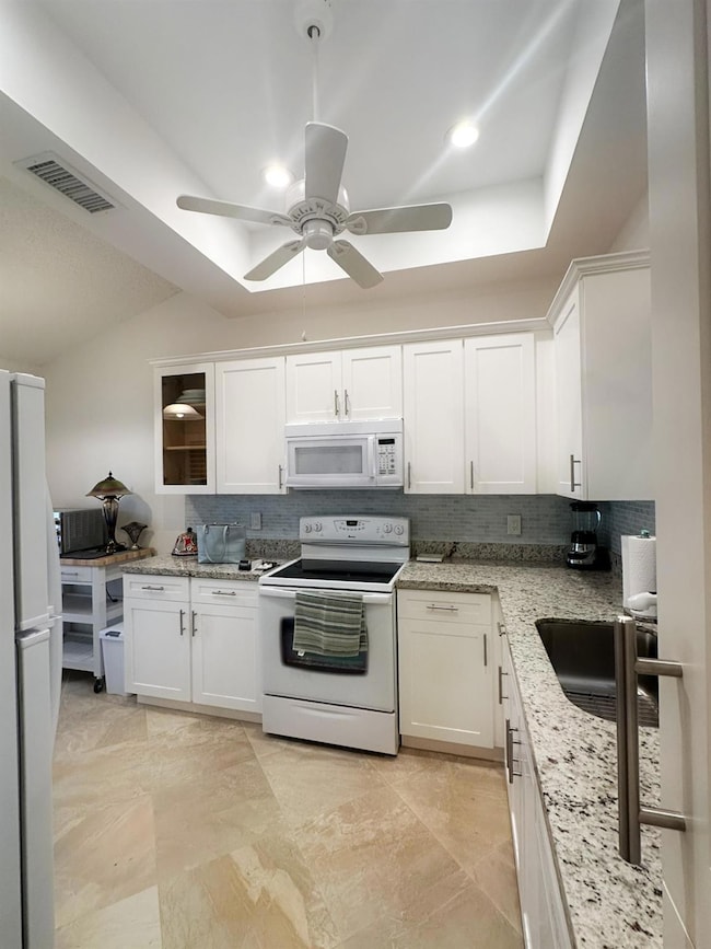 10980 Lake Front Place unit 10980, Boca Raton, FL 33498 - photo 3