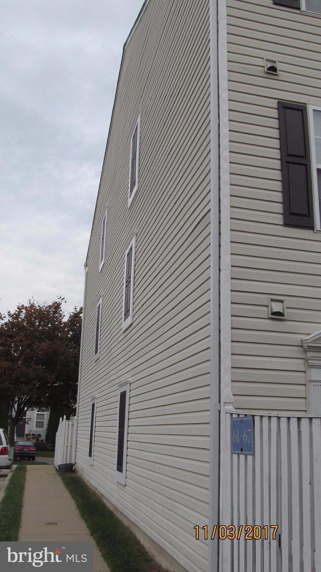 61 Royalty Cir, Owings Mills, MD 21117 - photo 3