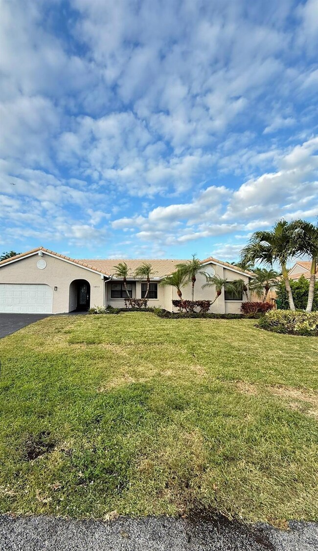 14911 Castlegate Ave, Davie, FL 33331 - photo 2