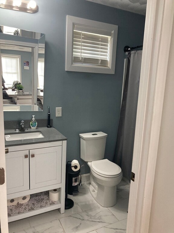 371 Tecumseh St, Fall River, MA 02721 - photo 5