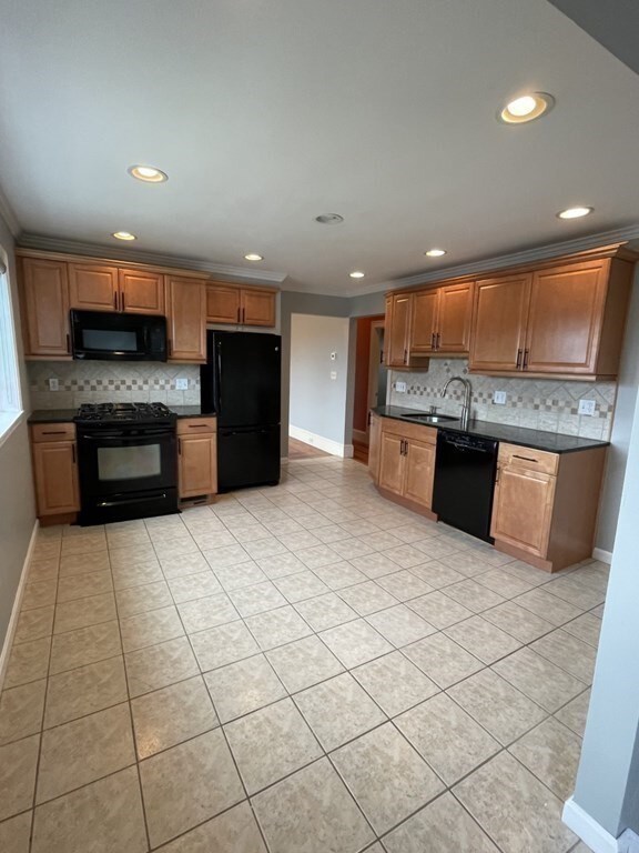 24 Elm St unit 3, Everett, MA 02149 - photo 6