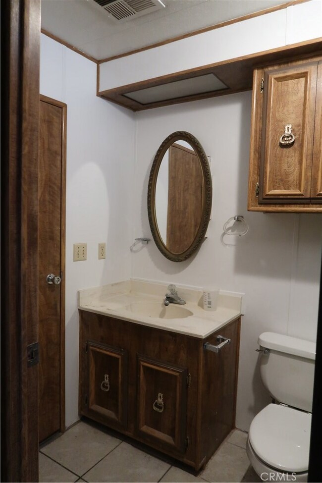 16334 Camelback Dr, Victorville, CA 92395 - photo 5