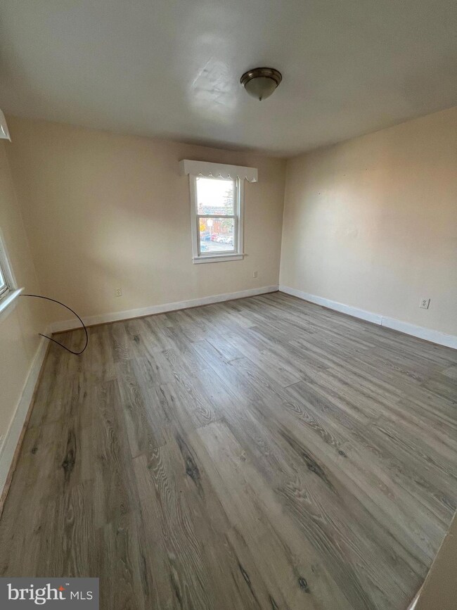 202 S Samuel St unit 206, Charles Town, WV 25414 - photo 5