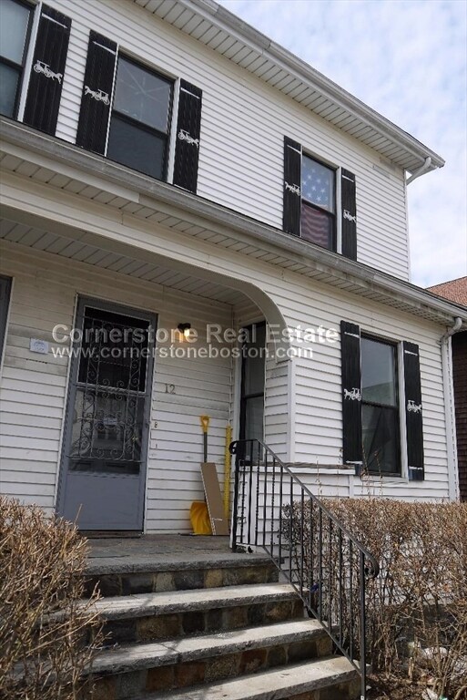 10-12 Saunders St unit 12, Boston, MA 02134 - photo 4