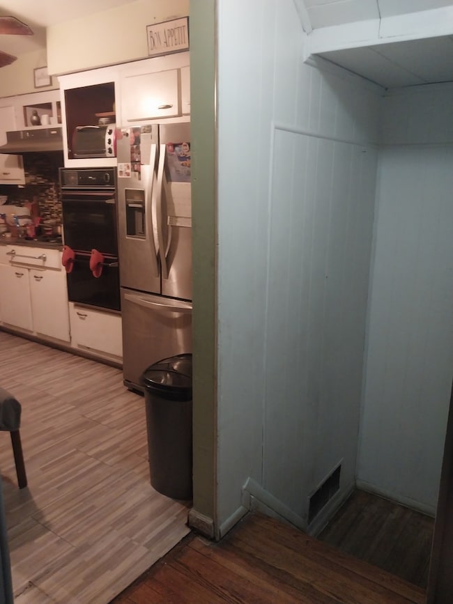 423 Olmstead Ave, Bronx, NY 10473 - photo 2