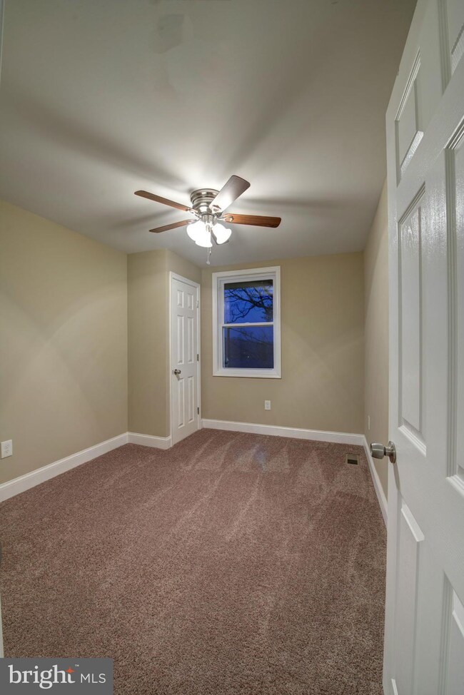 3925 Kimble Rd, Baltimore, MD 21218 - photo 6