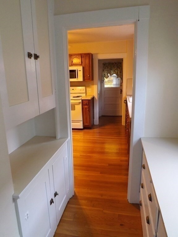 30 Menotomy Rd unit 2, Arlington, MA 02476 - photo 7