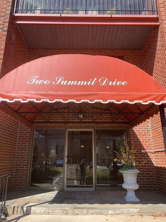 2 Summit Dr unit 63, Reading, MA 01867 - photo 4