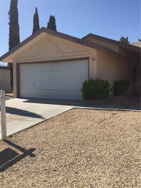 1712 Catham Cir, Horizon City, TX 79928 - photo 2