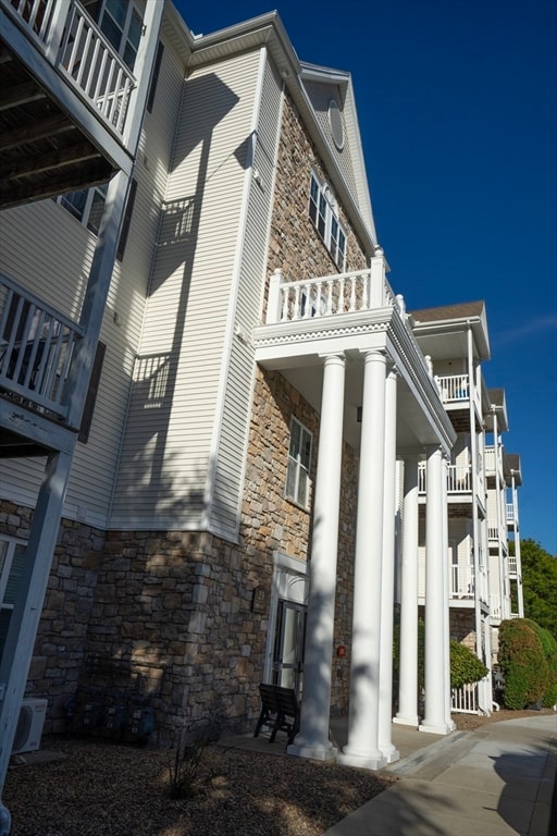 Spicket Commons unit 404, Methuen, MA 01844 - photo 3