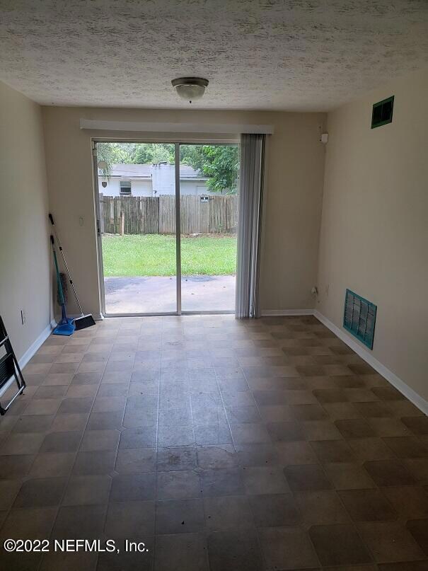 6958 Oriely Dr S, Jacksonville, FL 32210 - photo 3