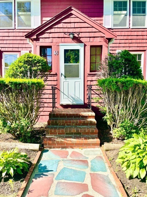 41 Columbia Rd, Danvers, MA 01923 - photo 2