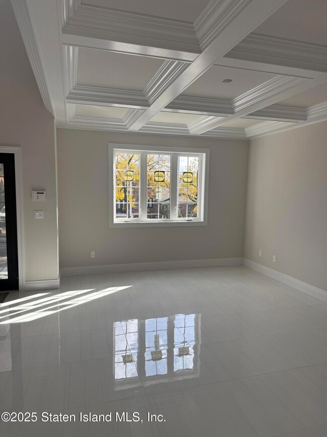 1051 Edgegrove Ave, Staten Island, NY 10309 - photo 6