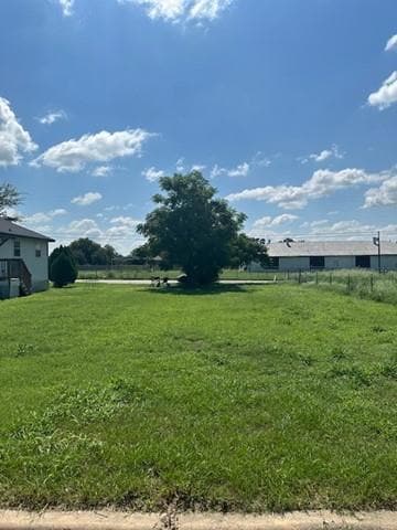 1505 School St, Gonzales, TX 78629 - photo 2