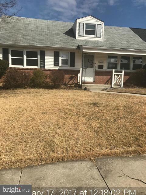 8427 Hallmark Cir, Parkville, MD 21234 - photo 2