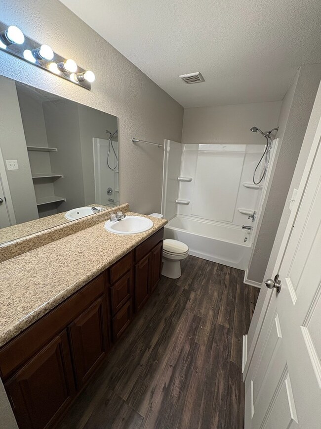 3702 Churchill Dr, Jonesboro, AR 72404 - photo 6