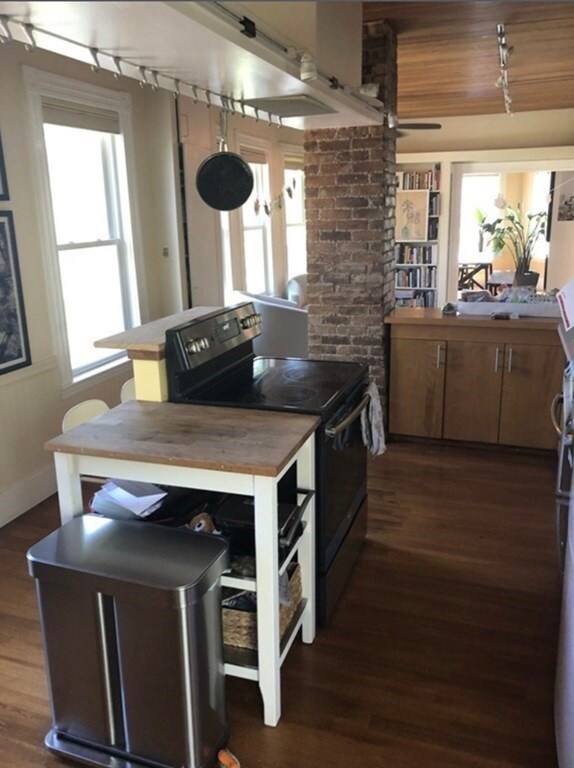 47 Putnam Ave unit 3, Cambridge, MA 02139 - photo 2