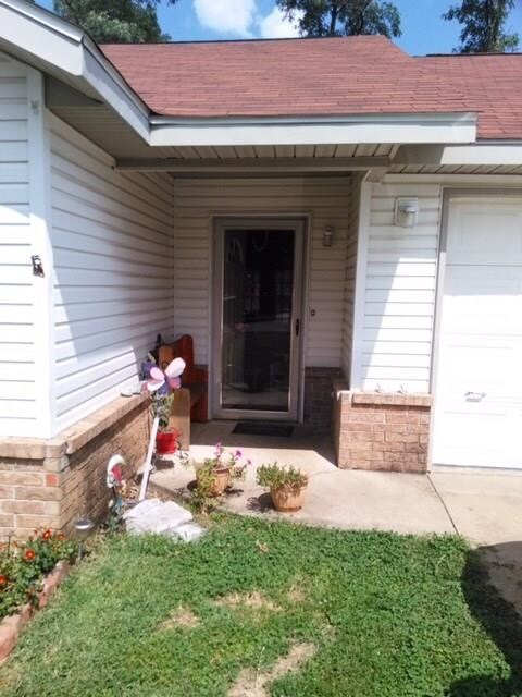 View of front door entrance