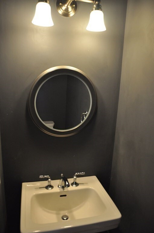 36 Bacon St unit 5, Waltham, MA 02451 - photo 4