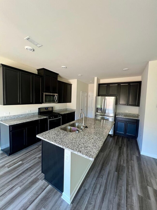 1149 Chestnut Bluff Run, Apex, NC 27502 - photo 2