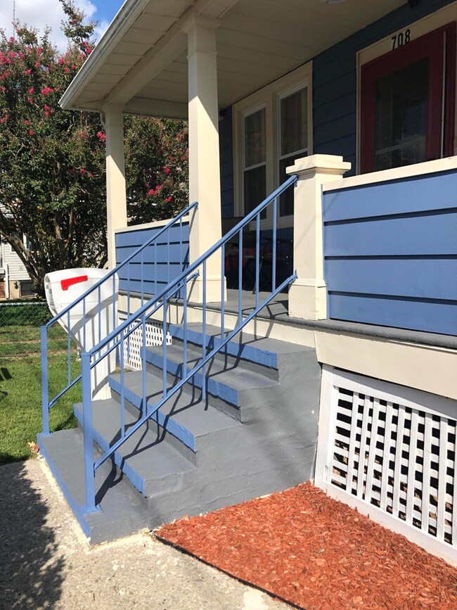 708 Raritan Ave, Perth Amboy, NJ 08861 - photo 4