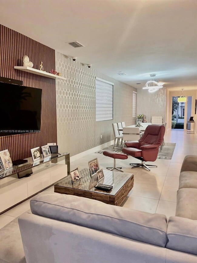 6846 NW 103rd Ave, Doral, FL 33178 - photo 7